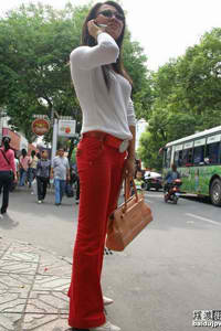 奇袭白虎团电影